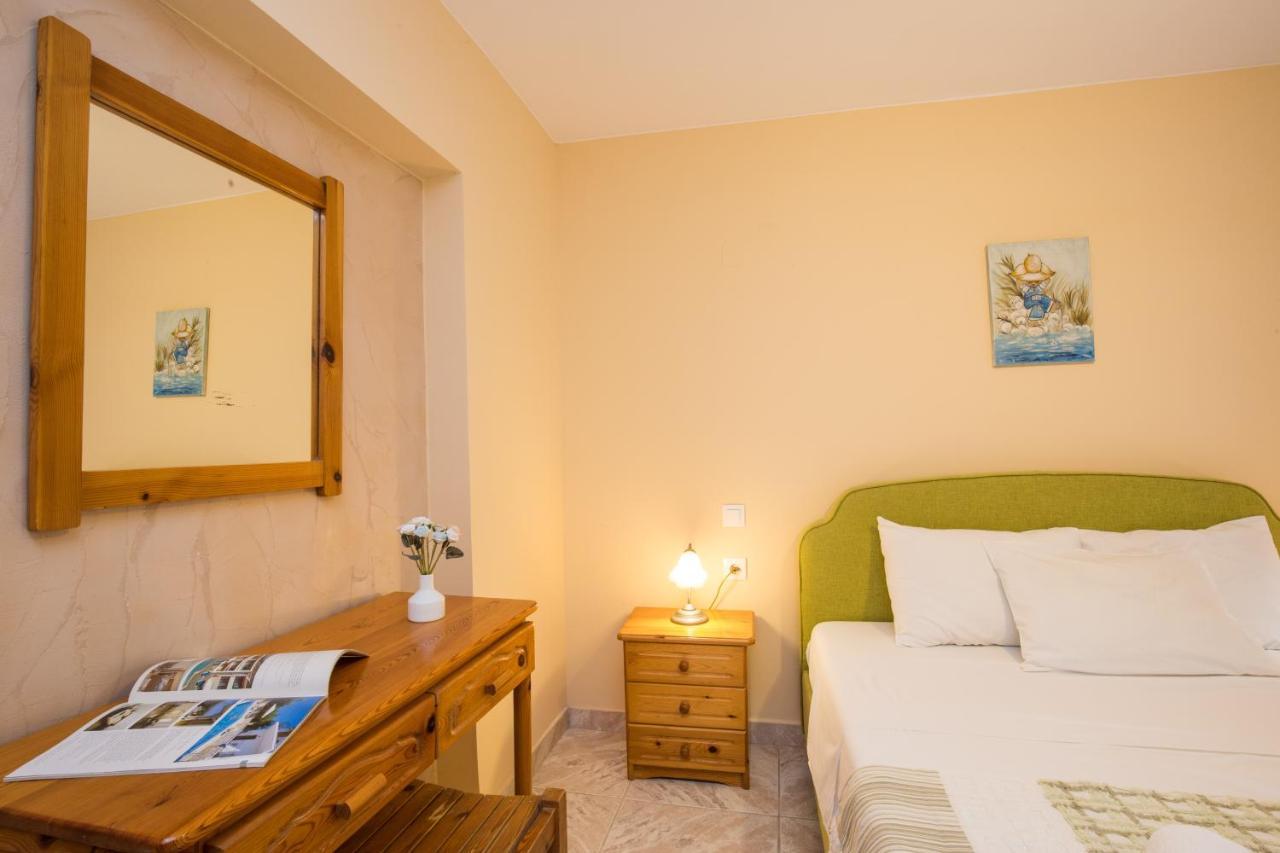 Limonero New City Apartment 1 With Private Parking Lefkáda Esterno foto