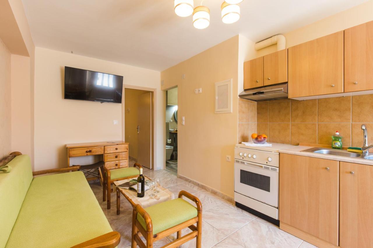 Limonero New City Apartment 1 With Private Parking Lefkáda Esterno foto